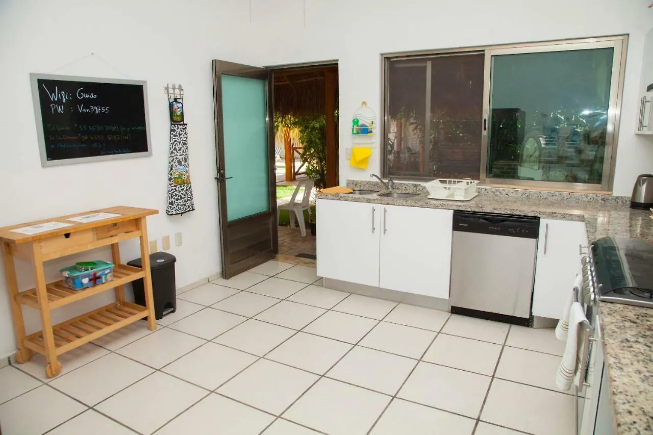 Beautiful Private Villa For 16 Pax With Garden, Bbq And Pool, Playa Del Carmen