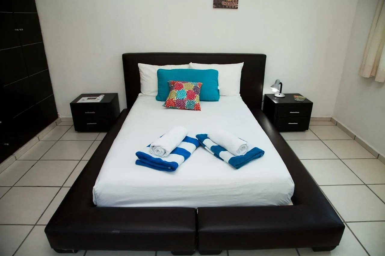 Beautiful Private Villa For 16 Pax With Garden, Bbq And Pool, Playa Del Carmen Holiday home