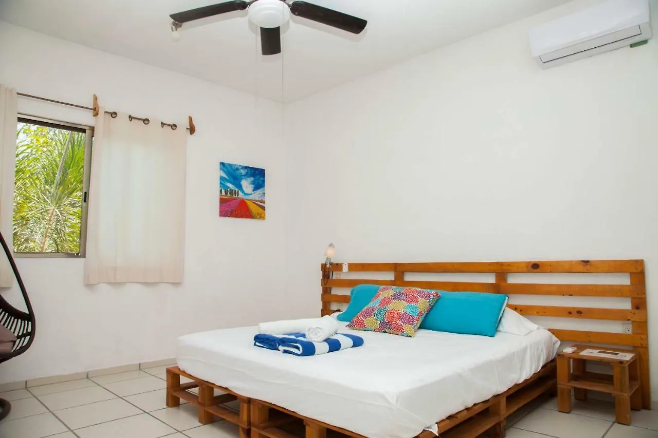 Beautiful Private Villa For 16 Pax With Garden, Bbq And Pool, Playa Del Carmen
